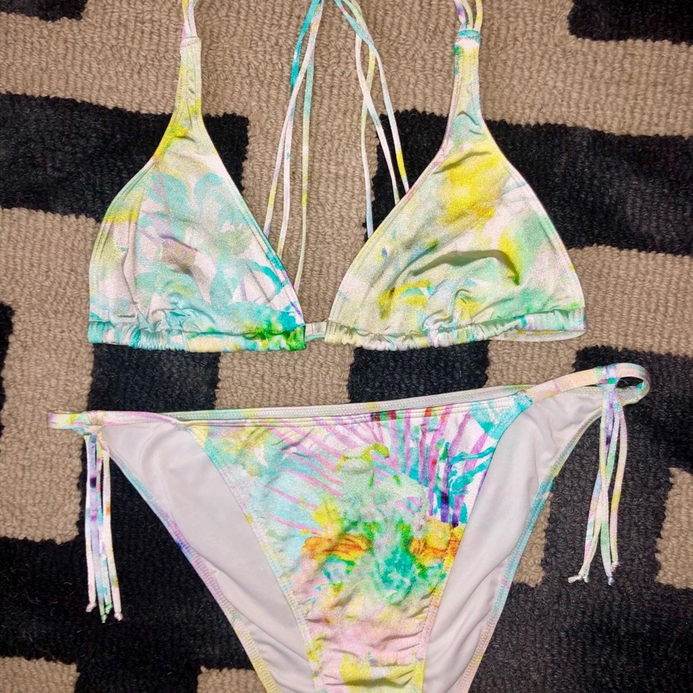 Victoria Secret 2 piece bathing suit.